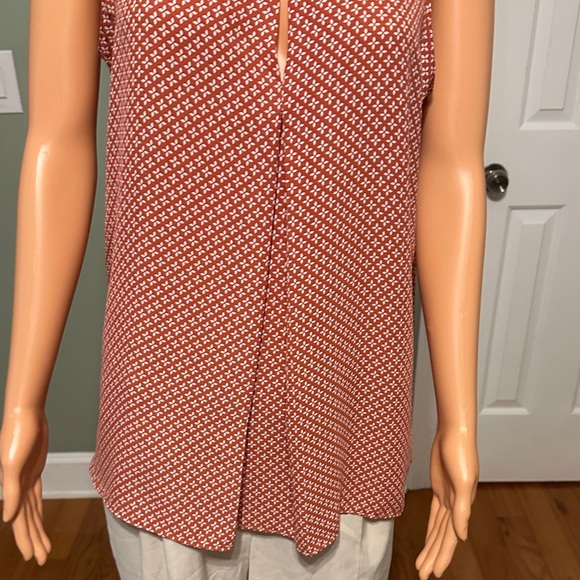 LOFT Rust Printed Sleeveless V-Neck Camisole - Picture 4 of 7